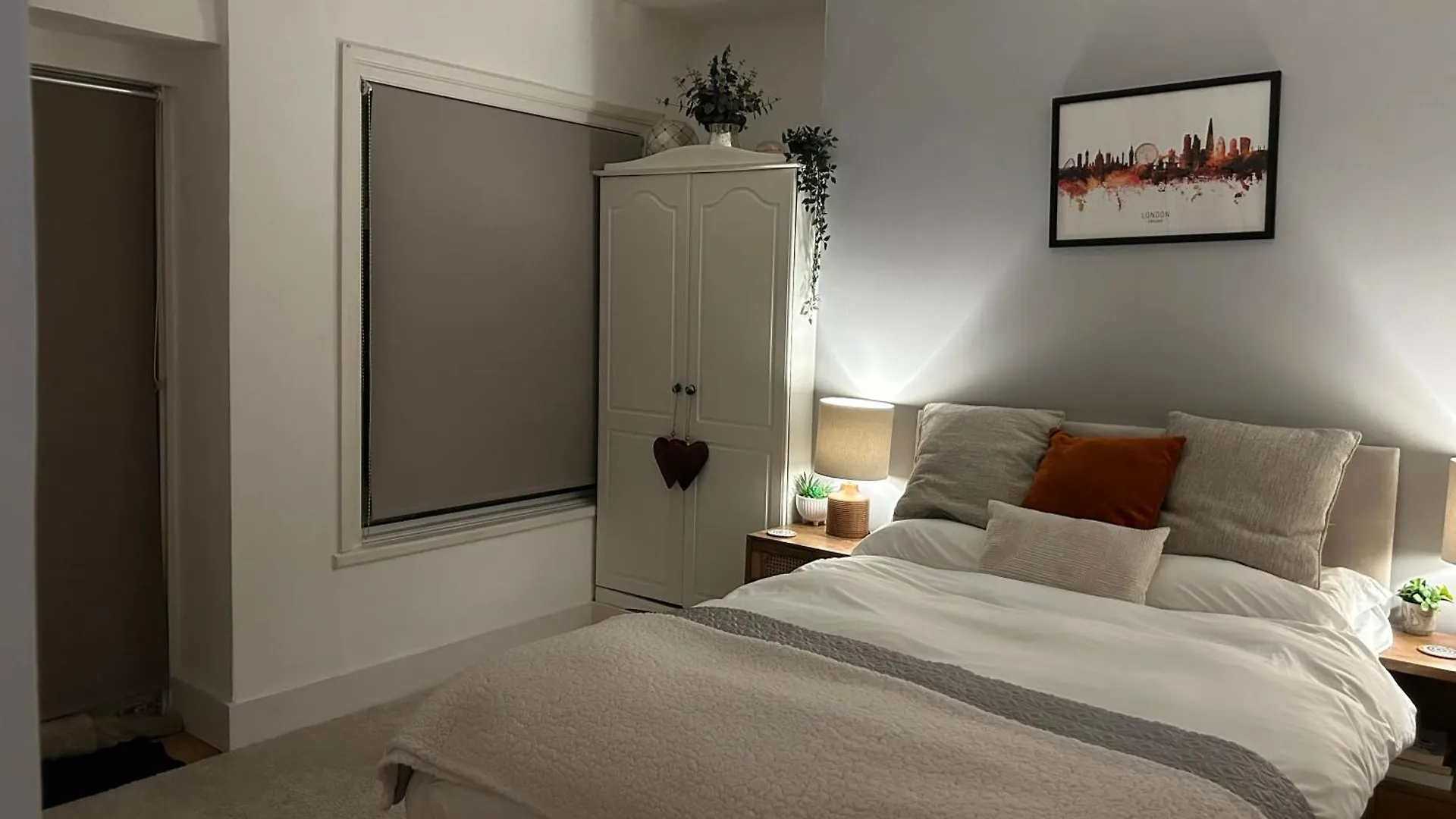 Apartment London Zone 2, Private, Cosy Accommodation Near Canary Wharf